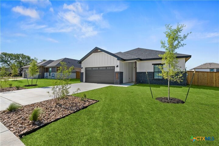 Property Photo:  1718 Paint Horse Trail  TX 76548 