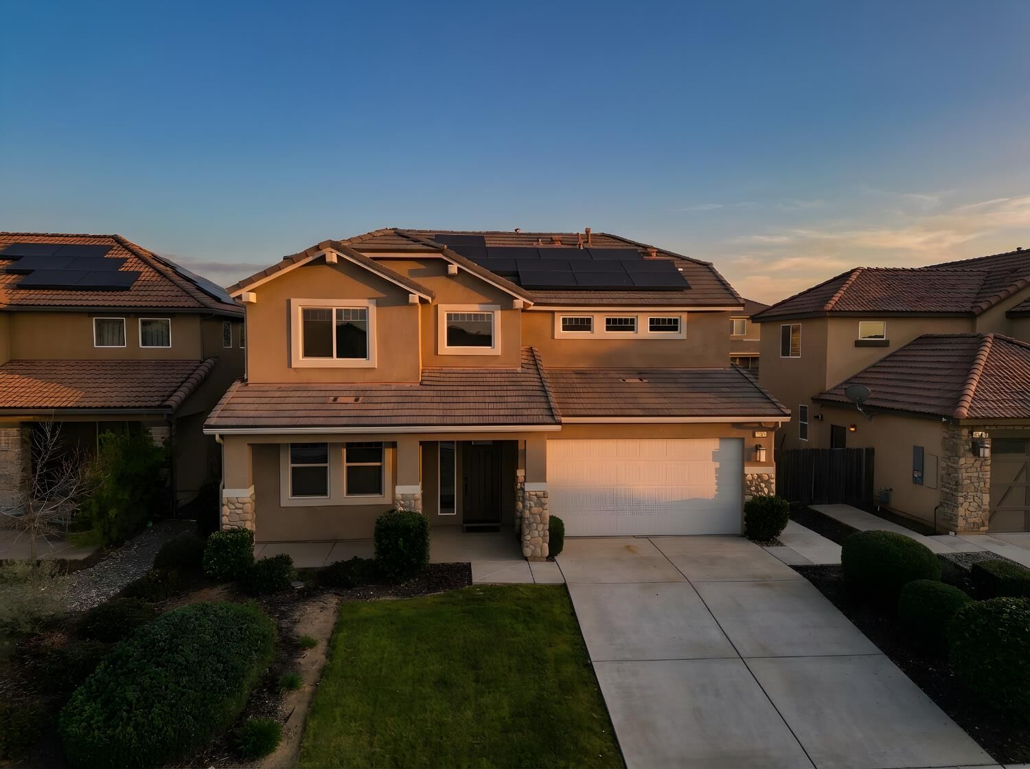 Property Photo: 563 Mesa Drive S CA 93636