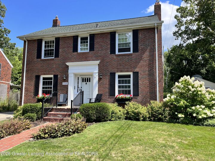 Property Photo:  518 E Oakwood Drive  MI 48823 