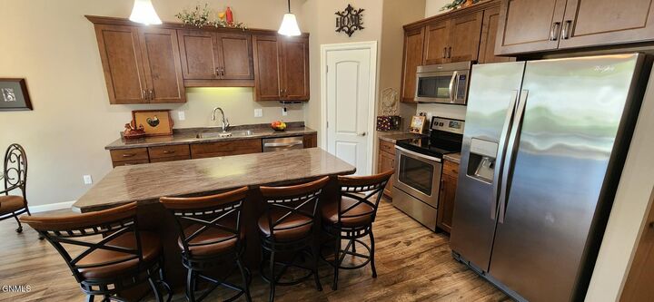 Property Photo: 713 Bremner Avenue ND 58503