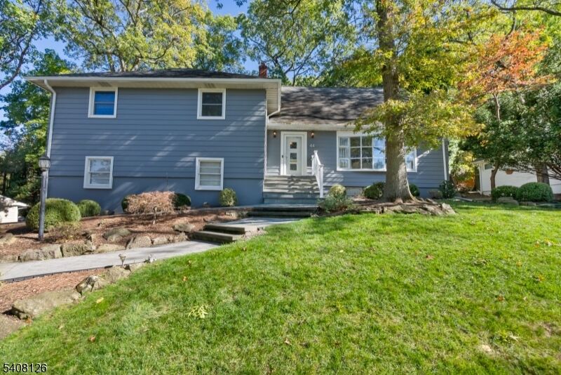 Property Photo:  44 Rumson Rd  NJ 07039 