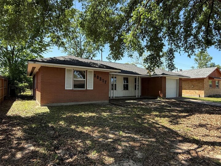 Property Photo:  10317 Kelburn Drive  TX 77016 