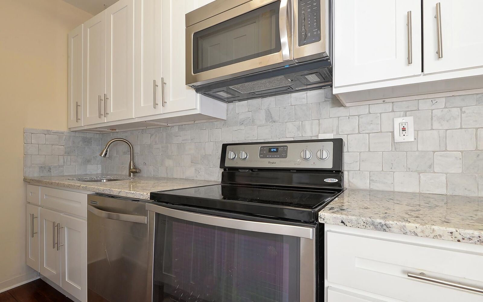 Property Photo:  235 Monroe St 9  NJ 07030 