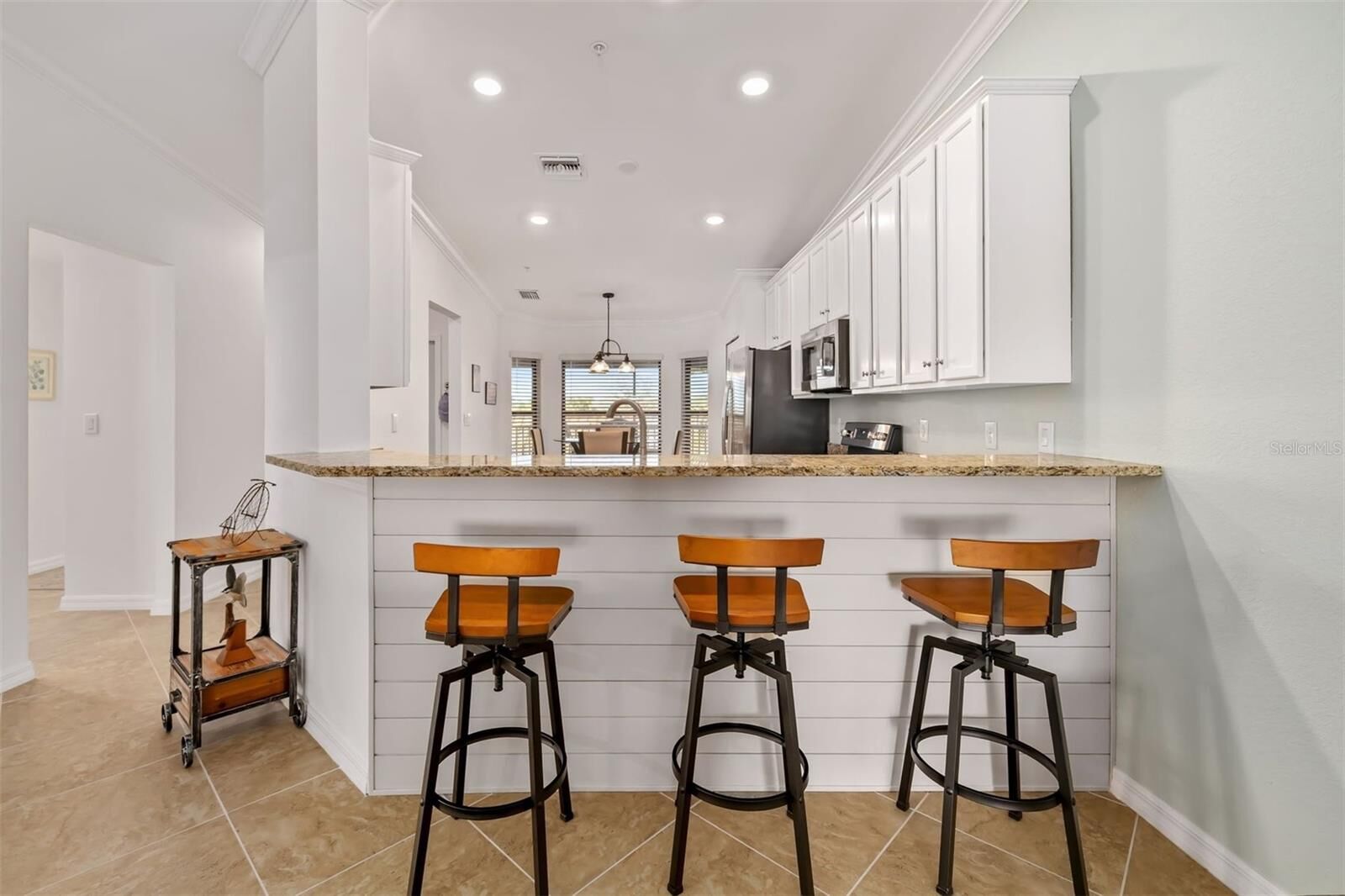 Property Photo:  5604 Palmer Circle 206  FL 34211 