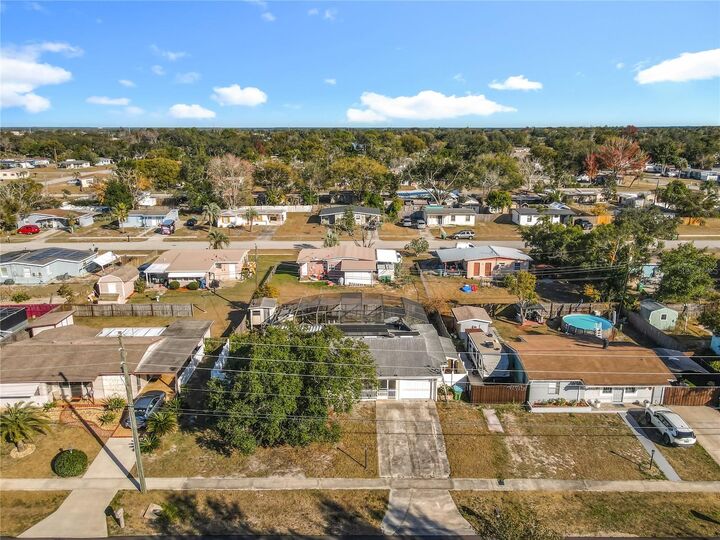 Property Photo:  1429 E Lombardy Drive  FL 32725 