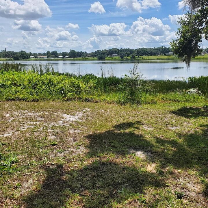 Property Photo:  949 Lake Street  FL 33851 
