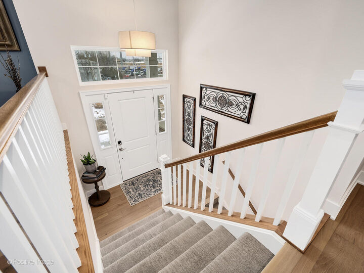 Property Photo: 412 Bluff Avenue IL 60525