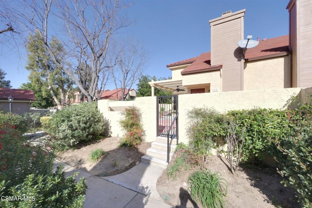 Property Photo:  5368 Rainwood Street 65  CA 93063 