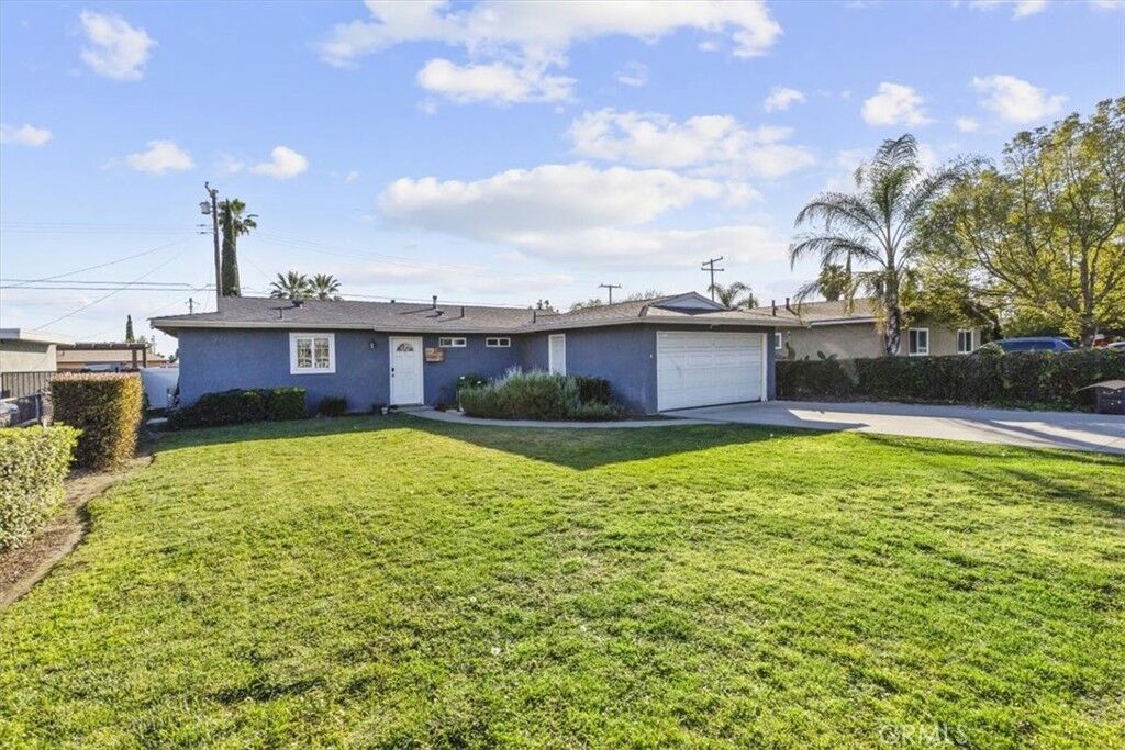Property Photo:  1386 E 6th  CA 91764 