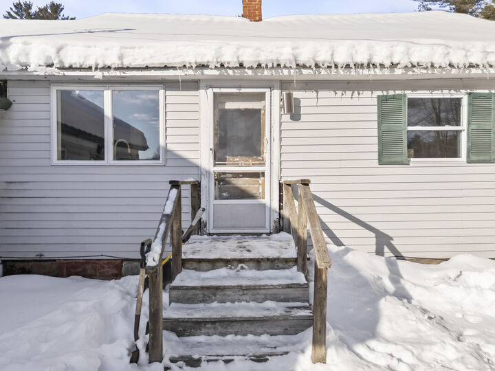 Property Photo:  70 River Road  ME 04027 