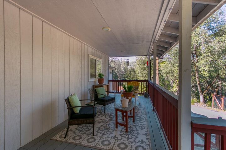 Property Photo:  5600 Upper Siesta Lane  CA 95684 