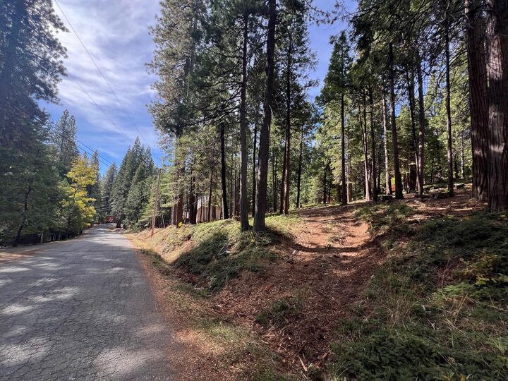 Property Photo:  646 Dean Way  CA 95223 