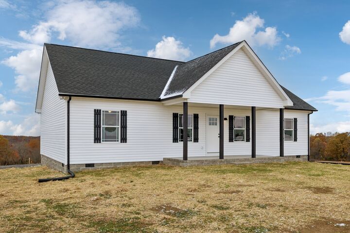 Property Photo: 2623 Oak Knob Rd TN 37083