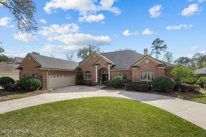 Property Photo: 3728 Mosswood Court FL 32223