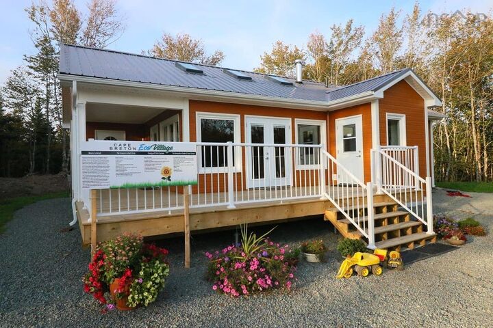 235 Condons Lake Drive — photo 1