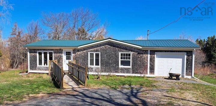 1407 North Shore Road — photo 1