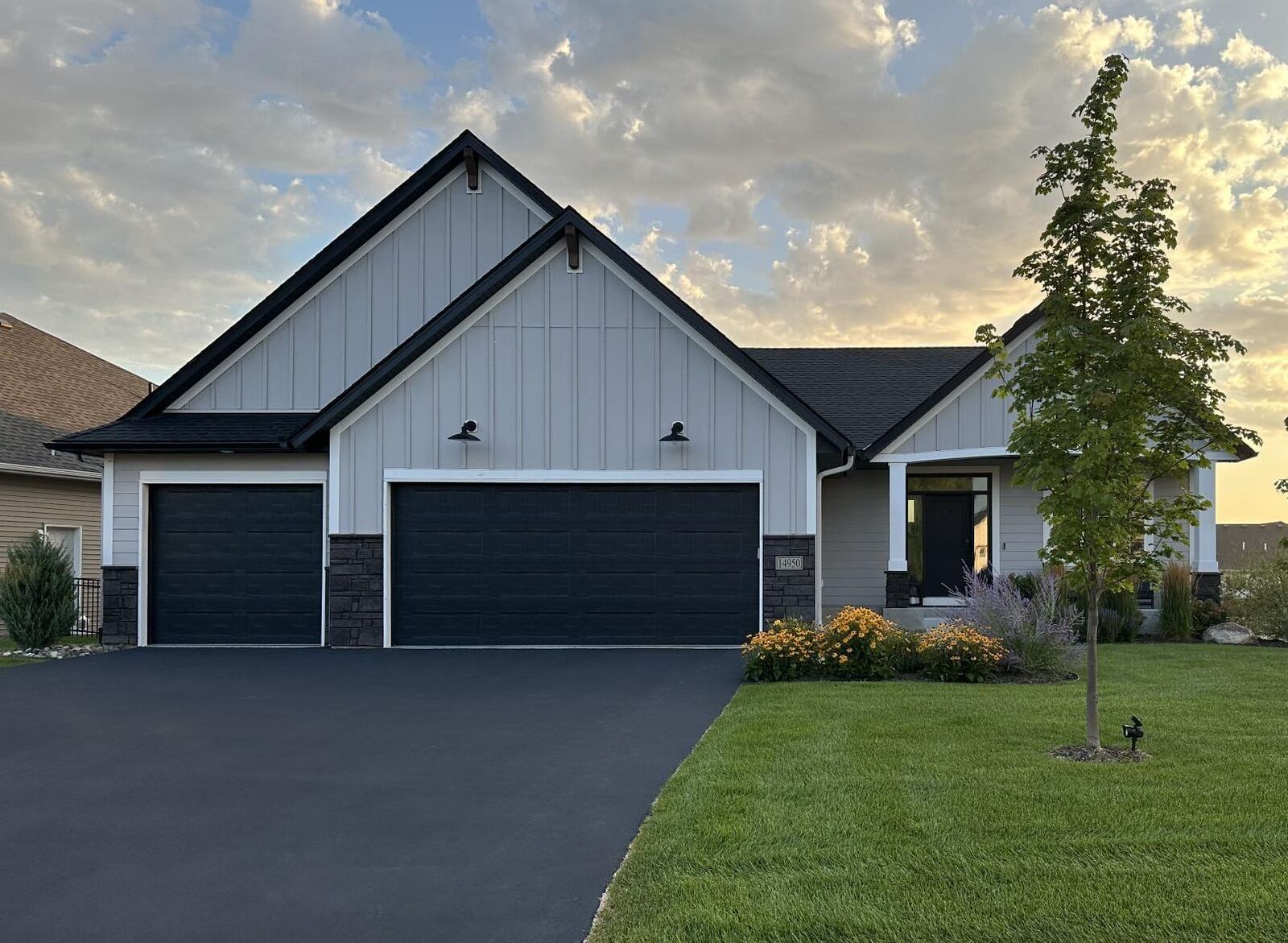 Property Photo:  14950 142nd Avenue N  MN 55327 