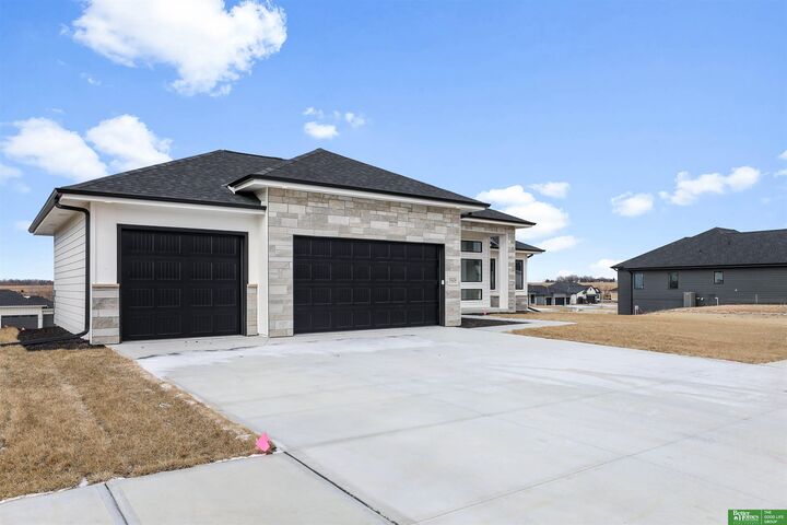 Property Photo:  5426 N 213th Street  NE 68022 