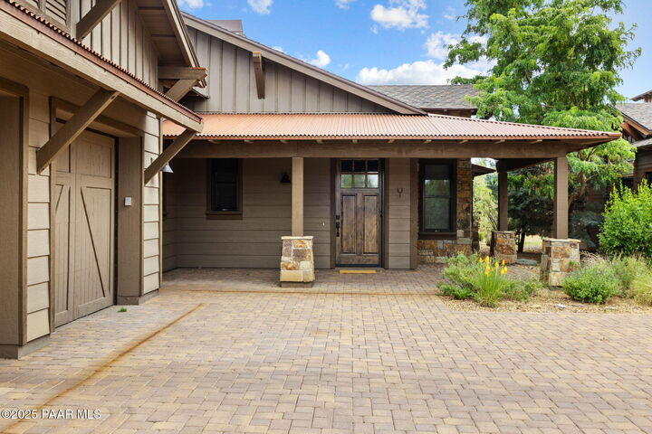 Property Photo:  5565 W Mescal Canyon Way  AZ 86305 