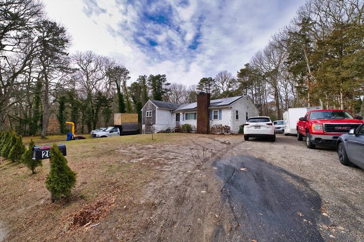 Property Photo:  267 Lincoln Rd  MA 02601 