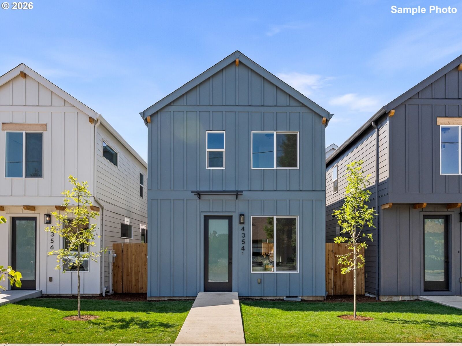 Property Photo:  4358 NE Going St  OR 97218 