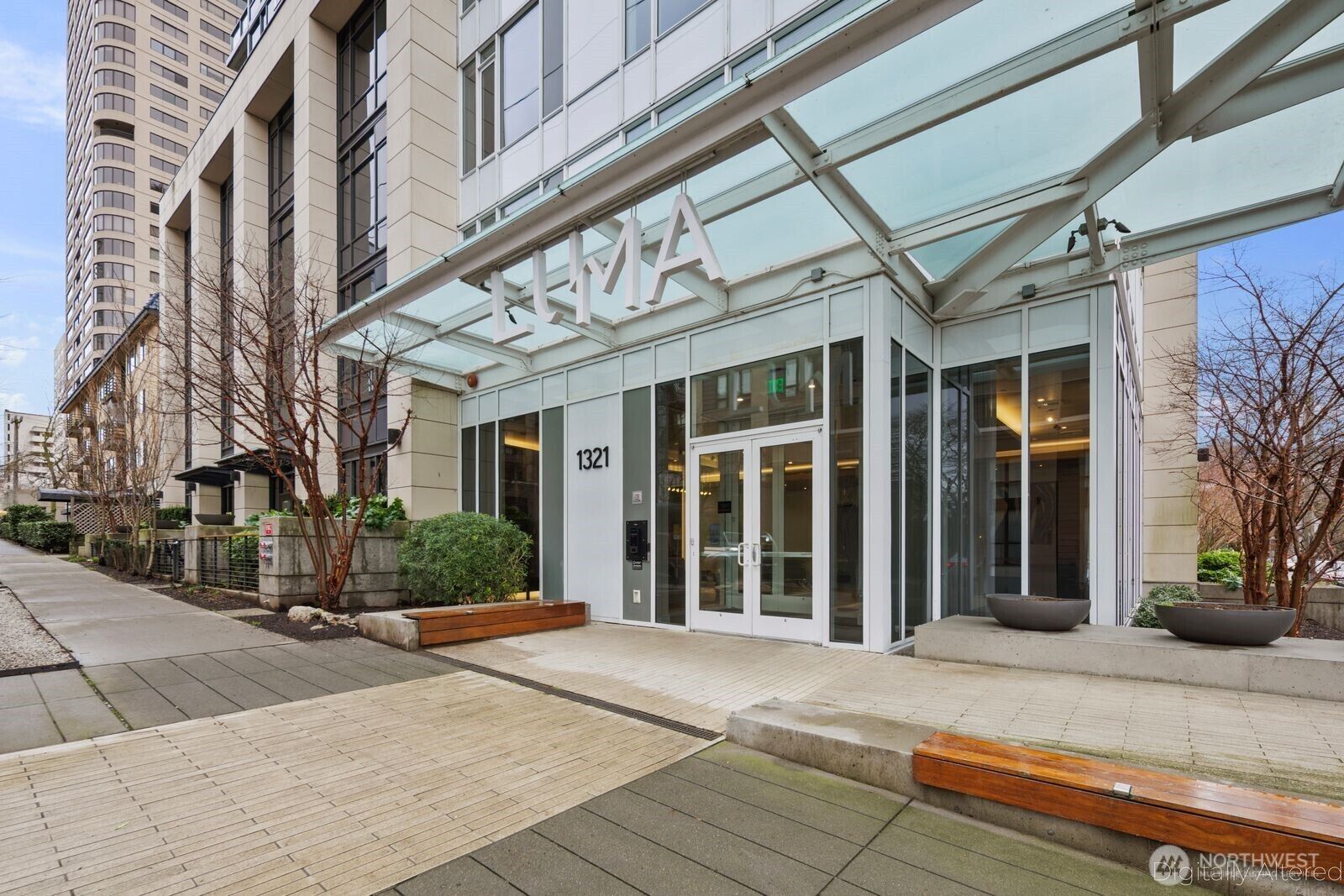 Property Photo:  1321  Seneca Street 307  WA 98101 