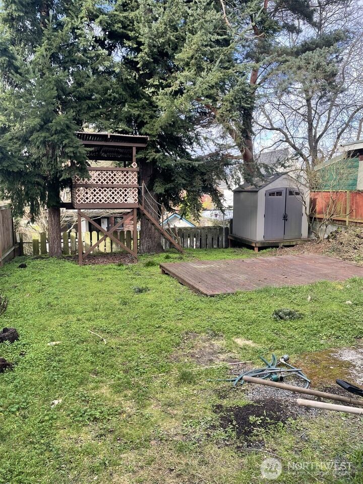 Property Photo:  7043  17 Avenue NW  WA 98117 