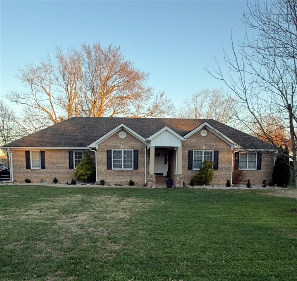 Property Photo:  1030 Hidden Springs Drive  KY 42104 