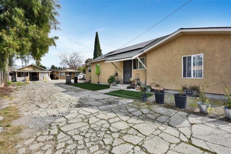 Property Photo: 2138 East San Antonio Street CA 95116