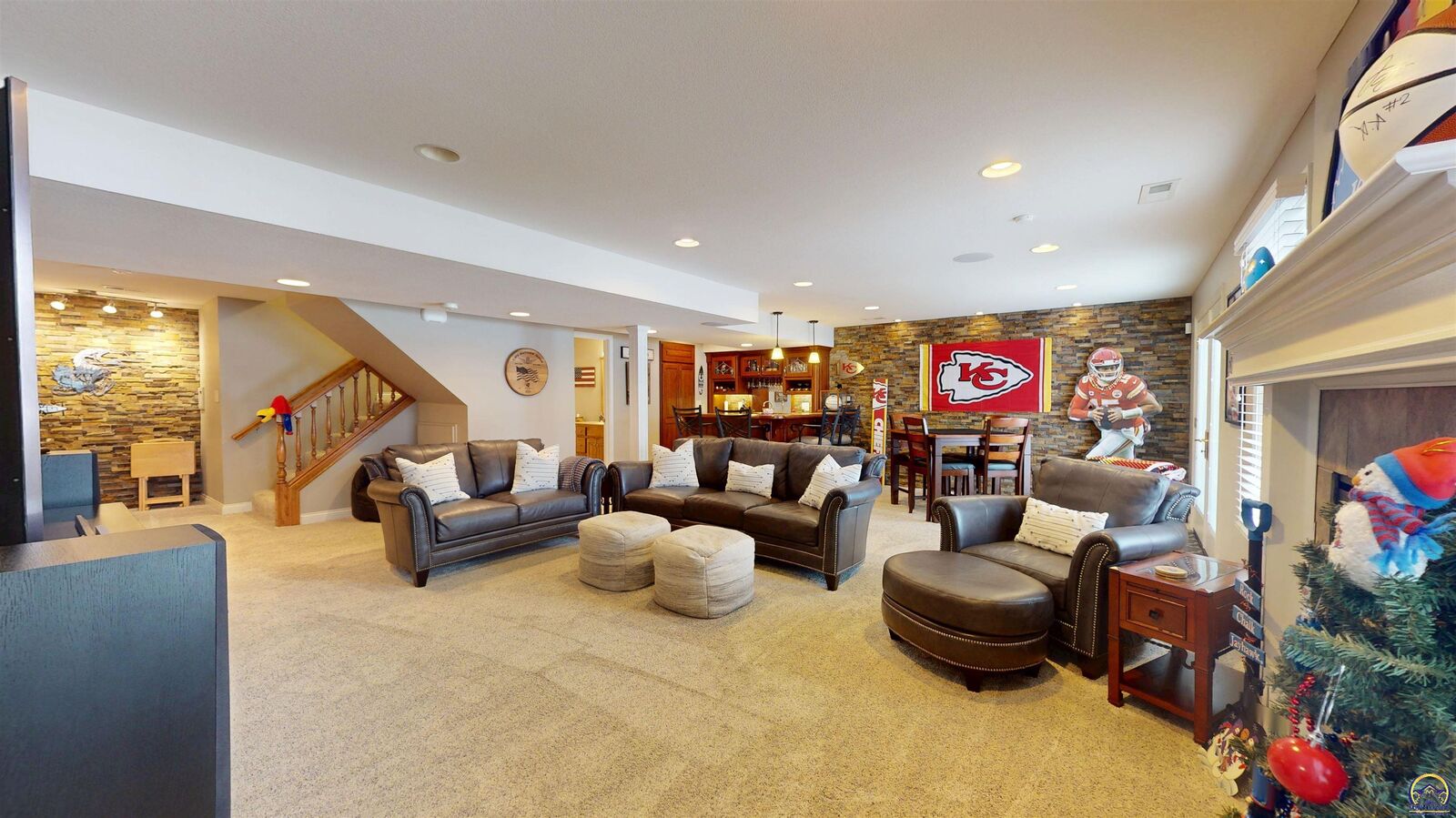 Property Photo:  4111 SW Stone Ave  KS 66610 