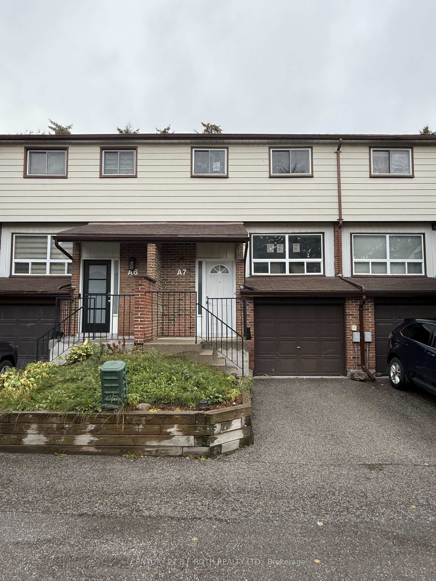 Property Photo:  63 Ferris Lane A7  ON L4M 5C4 