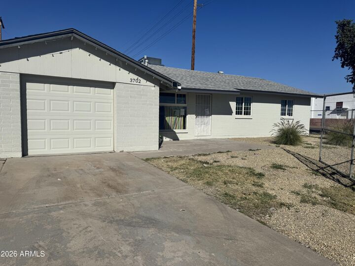 Property Photo:  3702 W Glendale Avenue  AZ 85051 