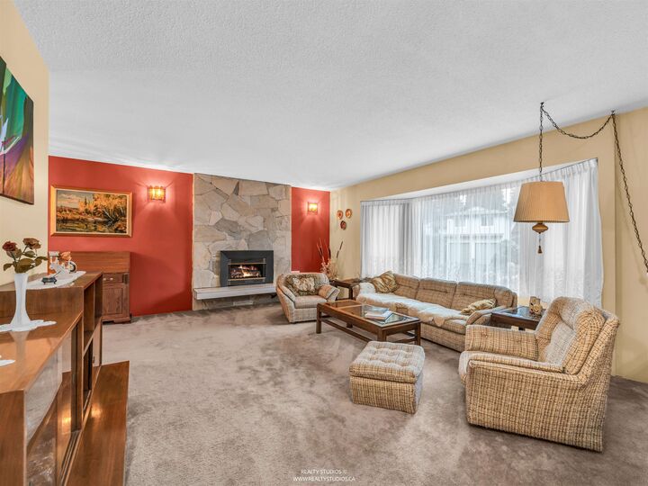 Property Photo: 2310 Magnussen Place BC V7J 3R6