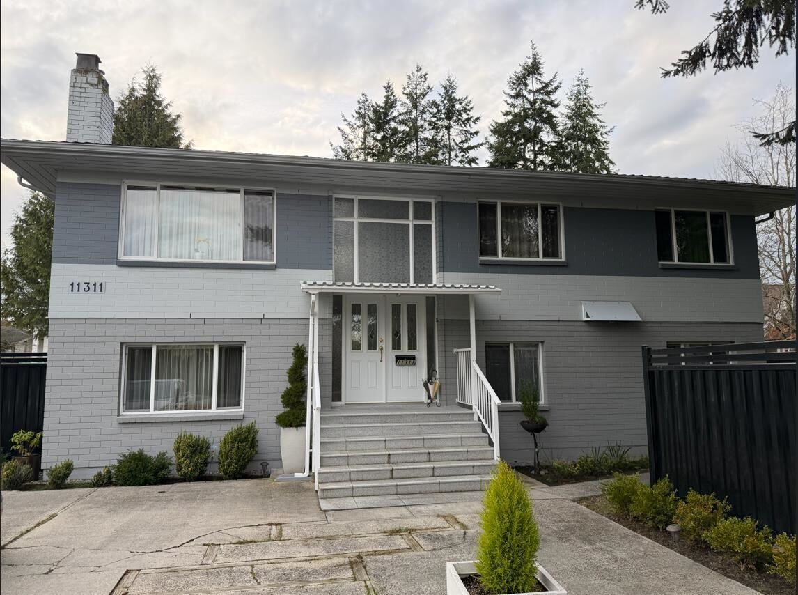 Photo de la propriété:  11311 Seafield Crescent  BC V7A 3J1 