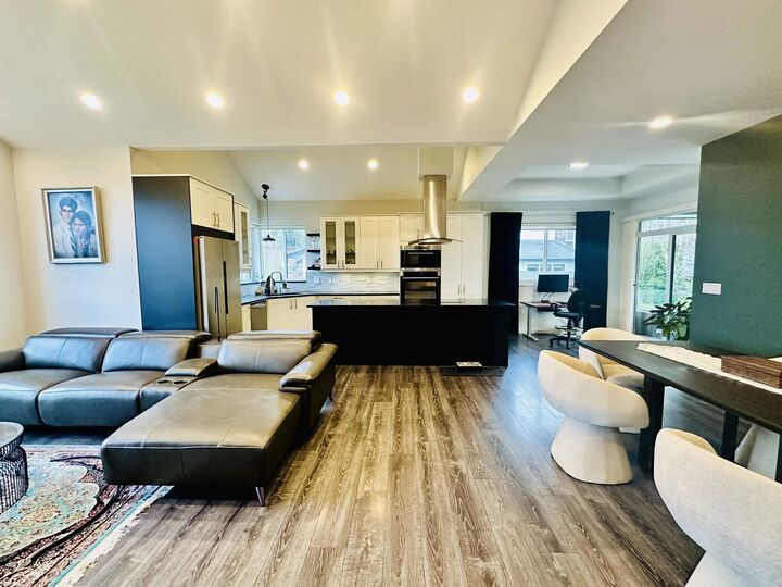 Property Photo:  51338 Rowanna Crescent  BC V4Z 0C3 