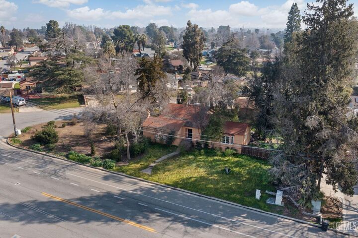 Property Photo:  2891 Alta Vista Drive  CA 93305 