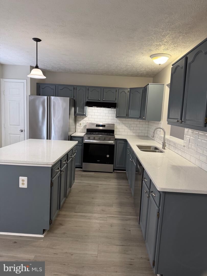 Property Photo:  405 Park Cove Drive  VA 22554 