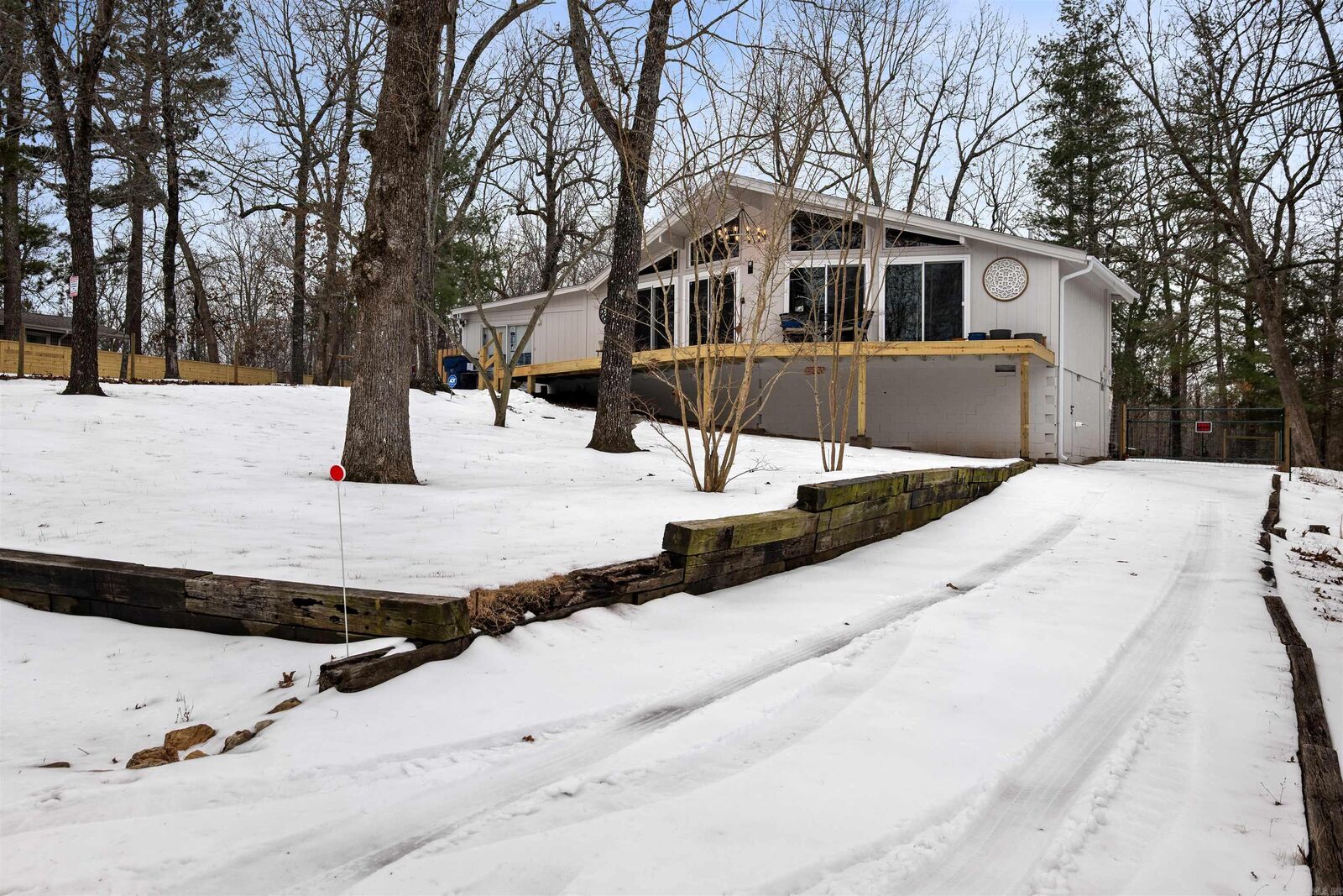 Property Photo: 8 Nakoma Drive AR 72529