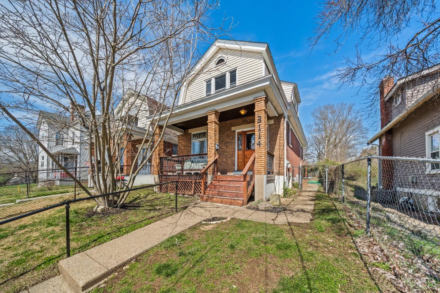 Property Photo:  3114 Murdock Avenue  OH 45205 