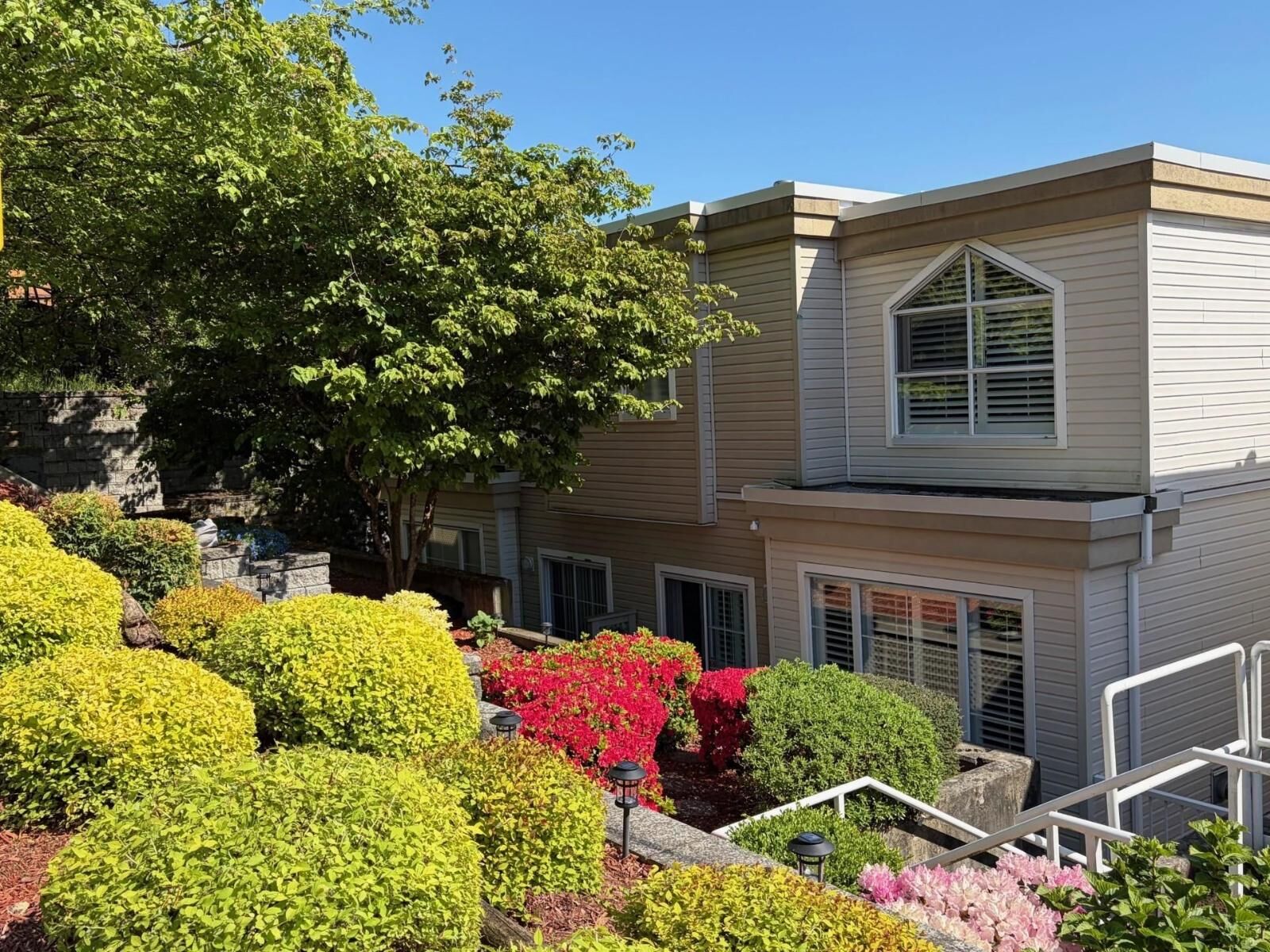 Photo de la propriété:  1157 Vidal Street  BC V4B 3T4 