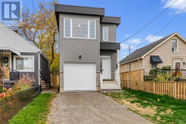 Property Photo:  37 Delena Avenue South  ON L9H 1B7 