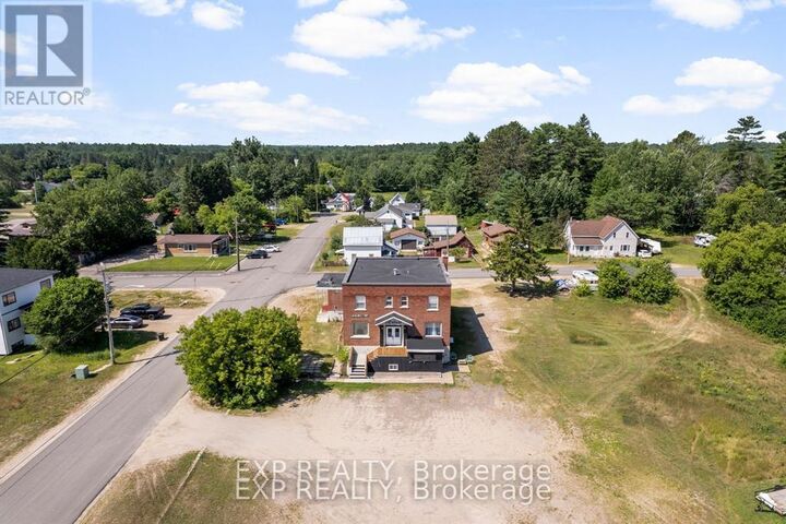 Property Photo:  11 Albert Street  ON K0J 1J0 