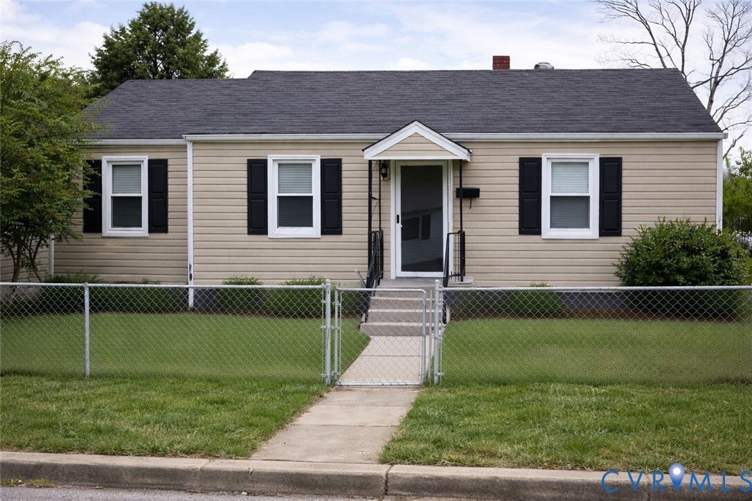 Property Photo:  129 Seaboard Street  VA 23803 