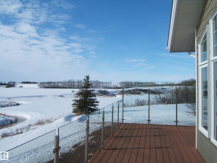 Property Photo:  54028 Rng Rd 142  AB T9C 1R9 