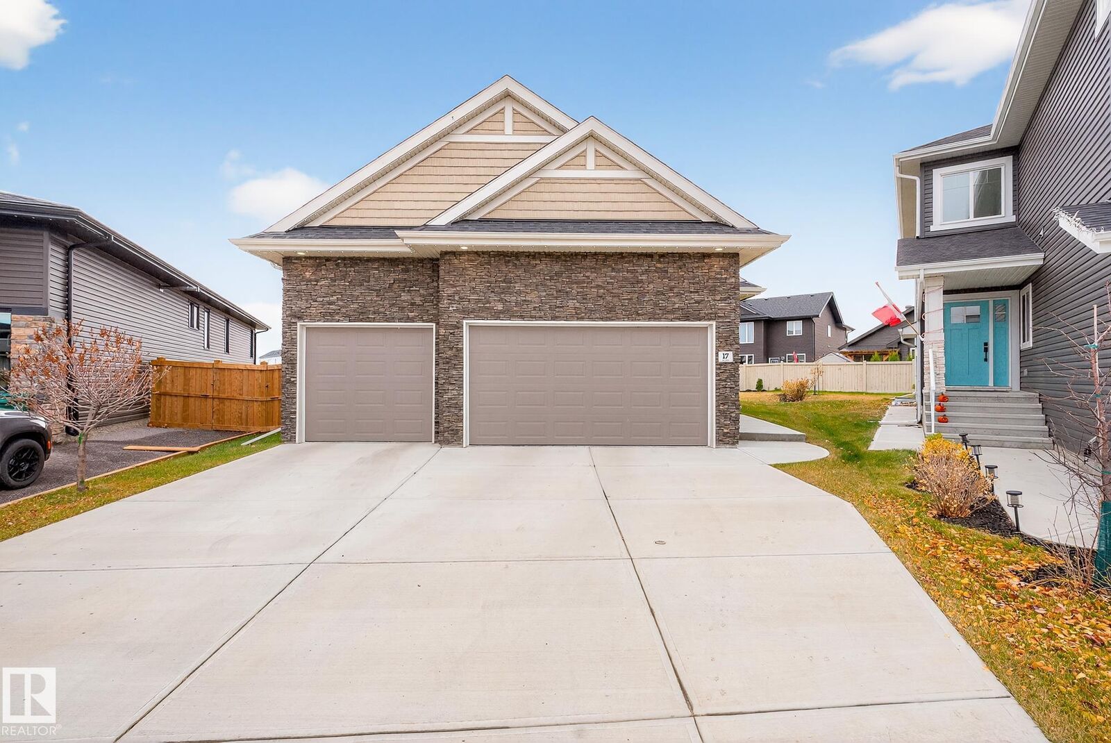 Property Photo:  17 Evermore Crescent  AB T8N 7W9 