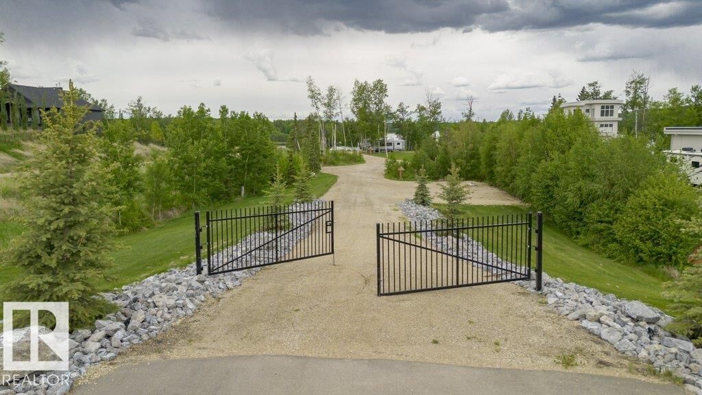Property Photo:  2307 Twp Road 522 108  AB T7Y 3L7 