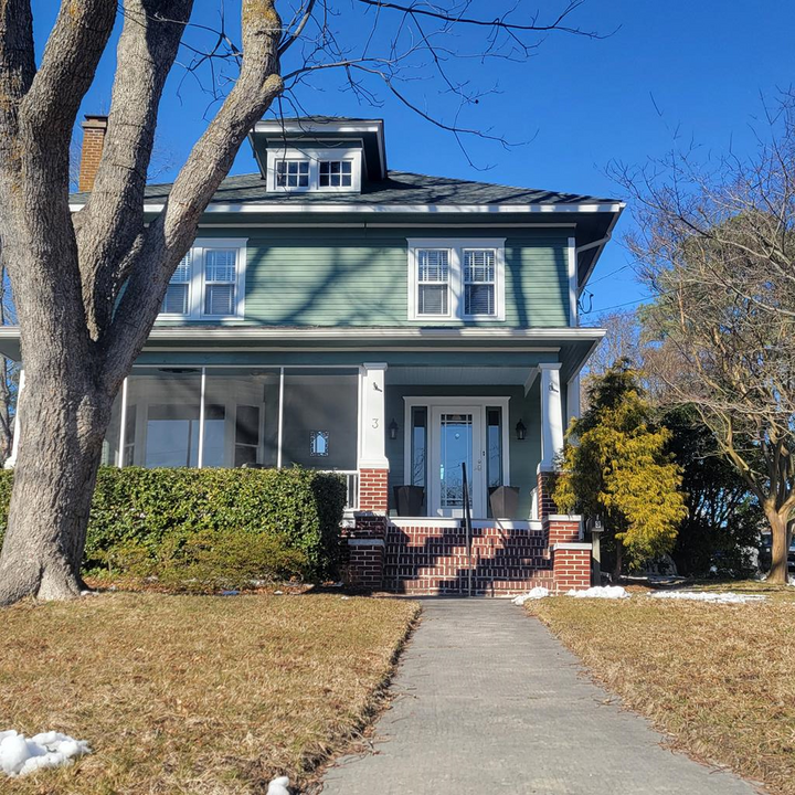 Property Photo:  3 Market St  VA 234177 