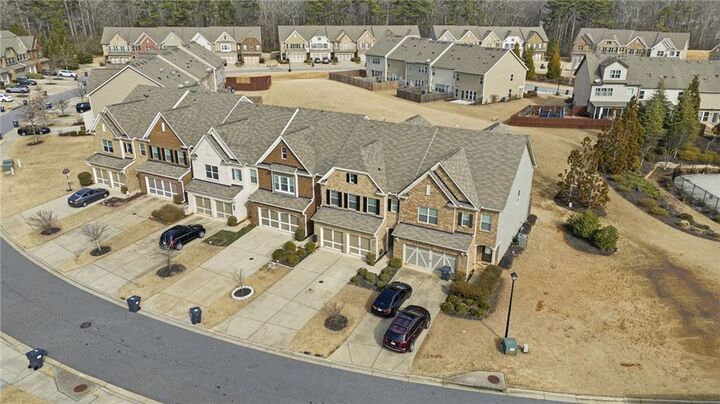 Property Photo:  1210 Hampton Oaks Drive  GA 30004 