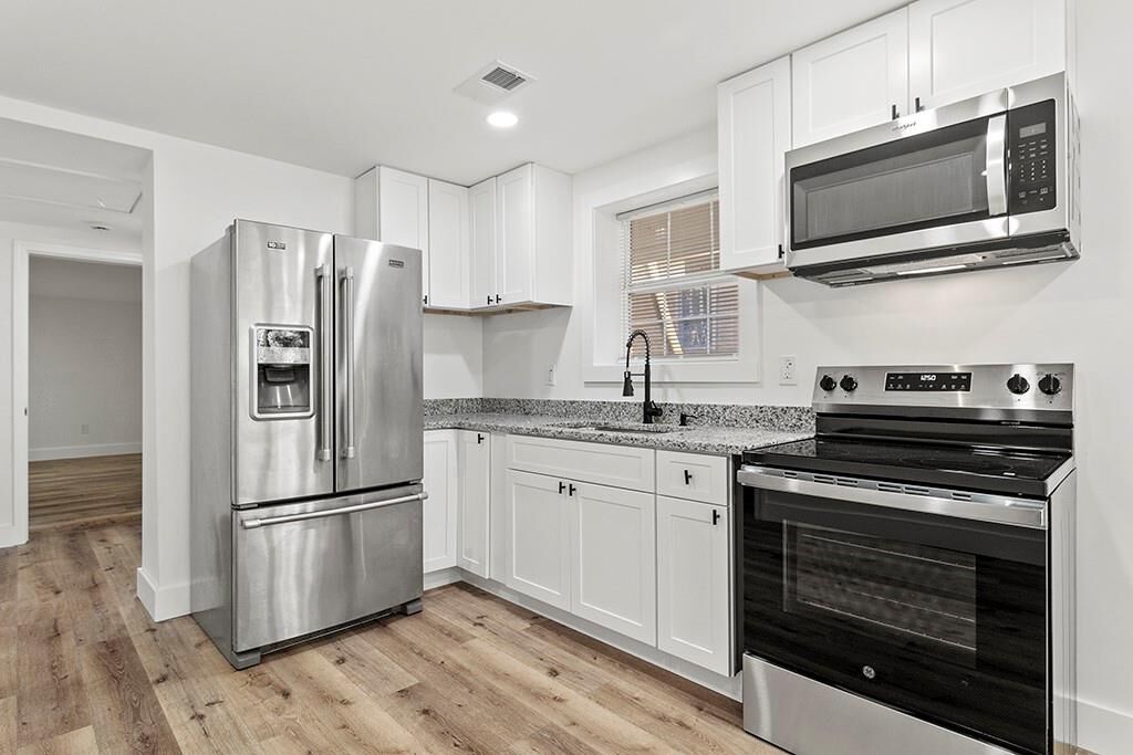 Property Photo:  3169 Westover Drive  GA 31204 