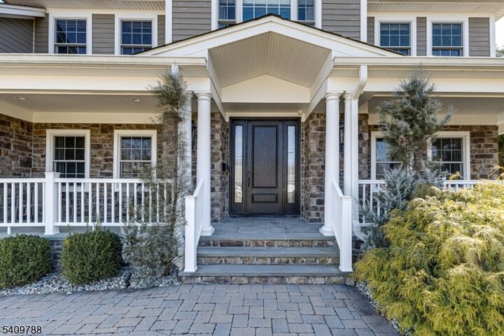 Property Photo:  19 Carol Rd  NJ 07090 